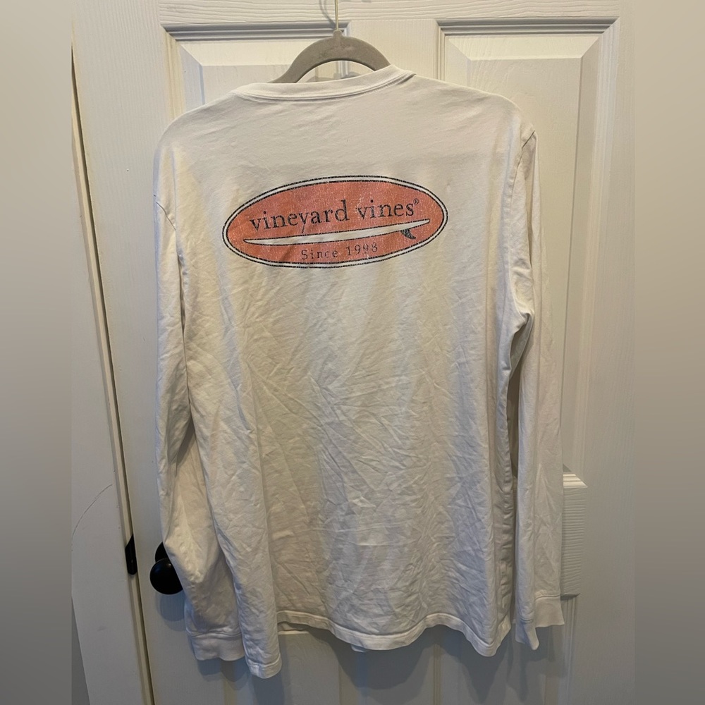 White Vineyard Vines Men’s Large Long Sleeve T-shirt